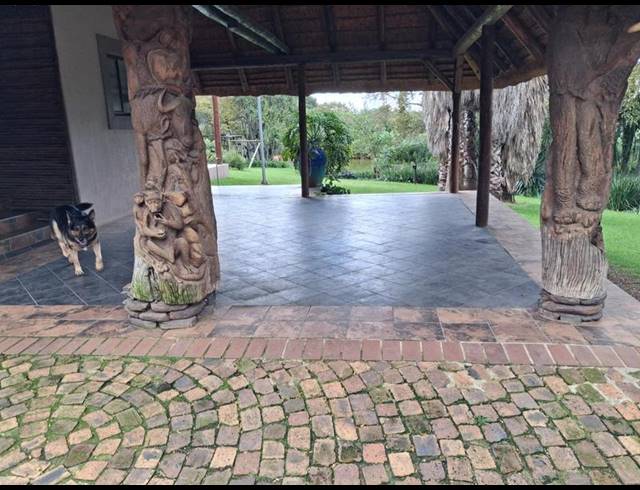 9 BEDROOM PROPERTY TO RENT IN RUIMSIG